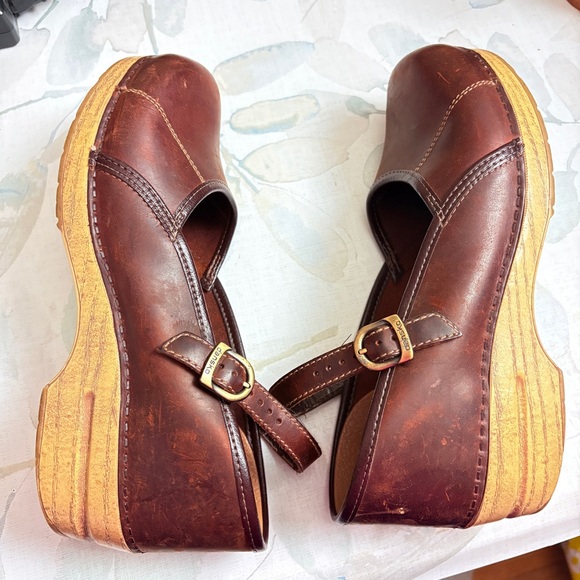 Dansko Womens MaryJane leather shoes size 41 - Picture 4 of 10